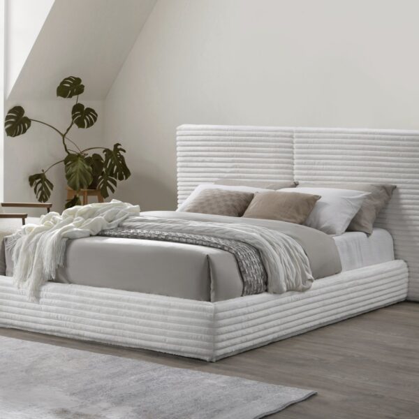 Тапицирано легло MADERA с подматрачна рамка